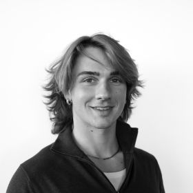 Portrait Leon Hirsack